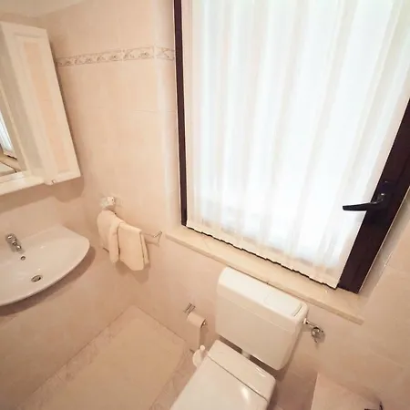 Maison Helene Cir N 0391